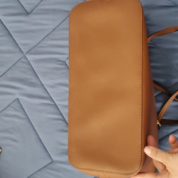 Michael kors tote - Picture 3 of 7